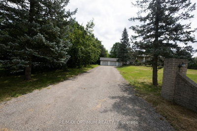 11900 5 Side Road • Halton Hills, ON photo 4