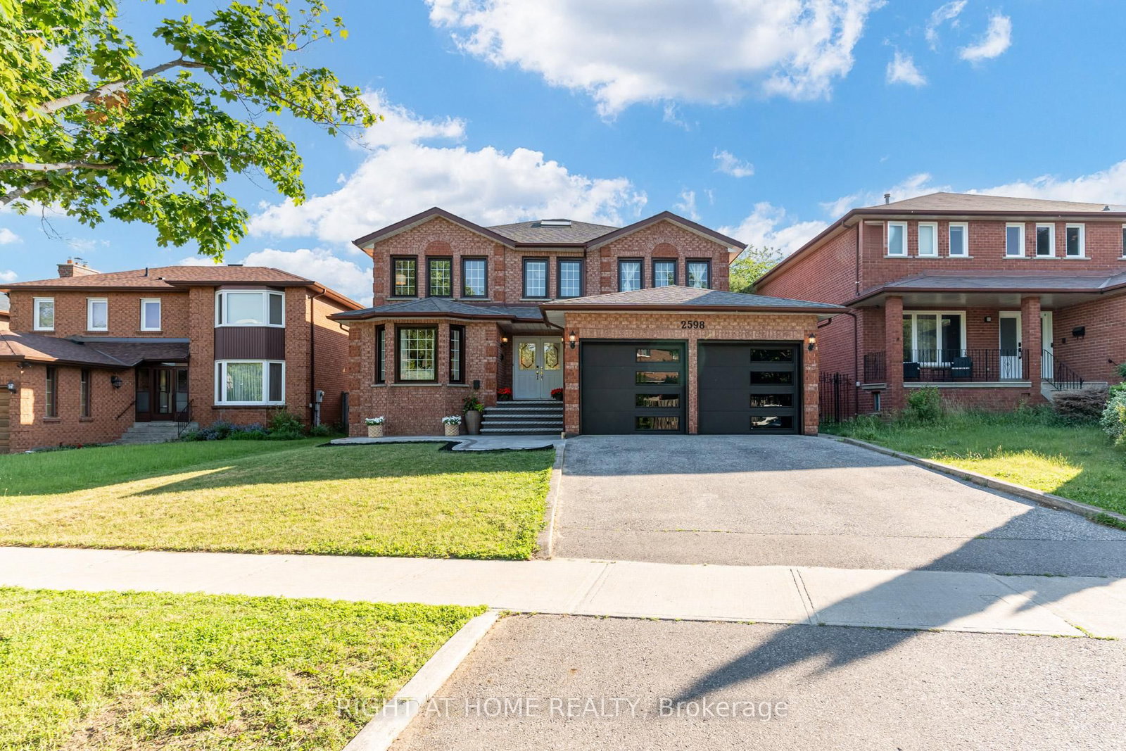 2598 Mason Heights • Mississauga, ON photo 1