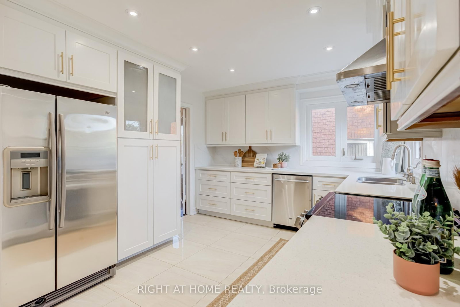 2598 Mason Heights • Mississauga, ON photo 11
