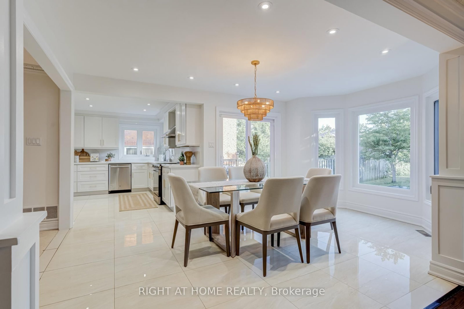 2598 Mason Heights • Mississauga, ON photo 13