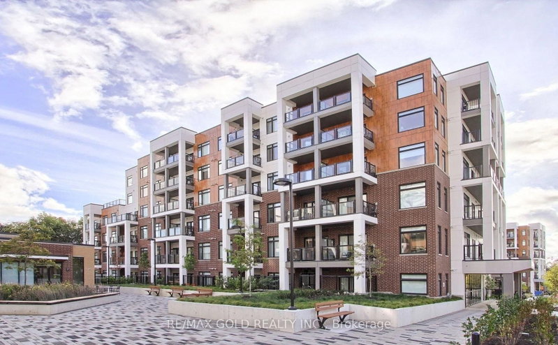 401 - 135 Canon  Jackson Drive