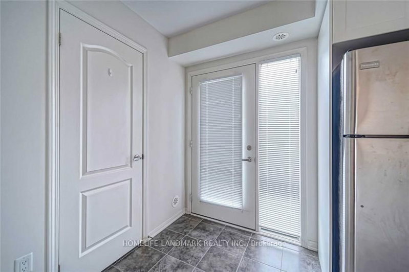 17 - 3185 Boxford Crescent