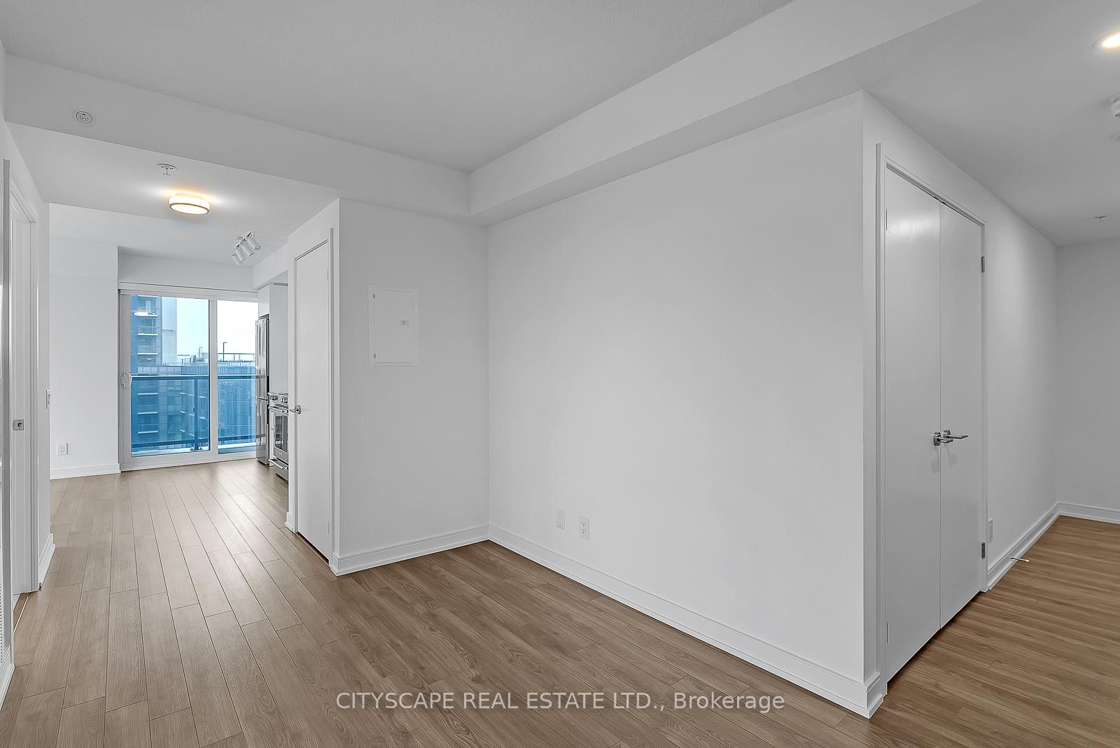 910 - 30 Samuel Wood Way, Toronto 3