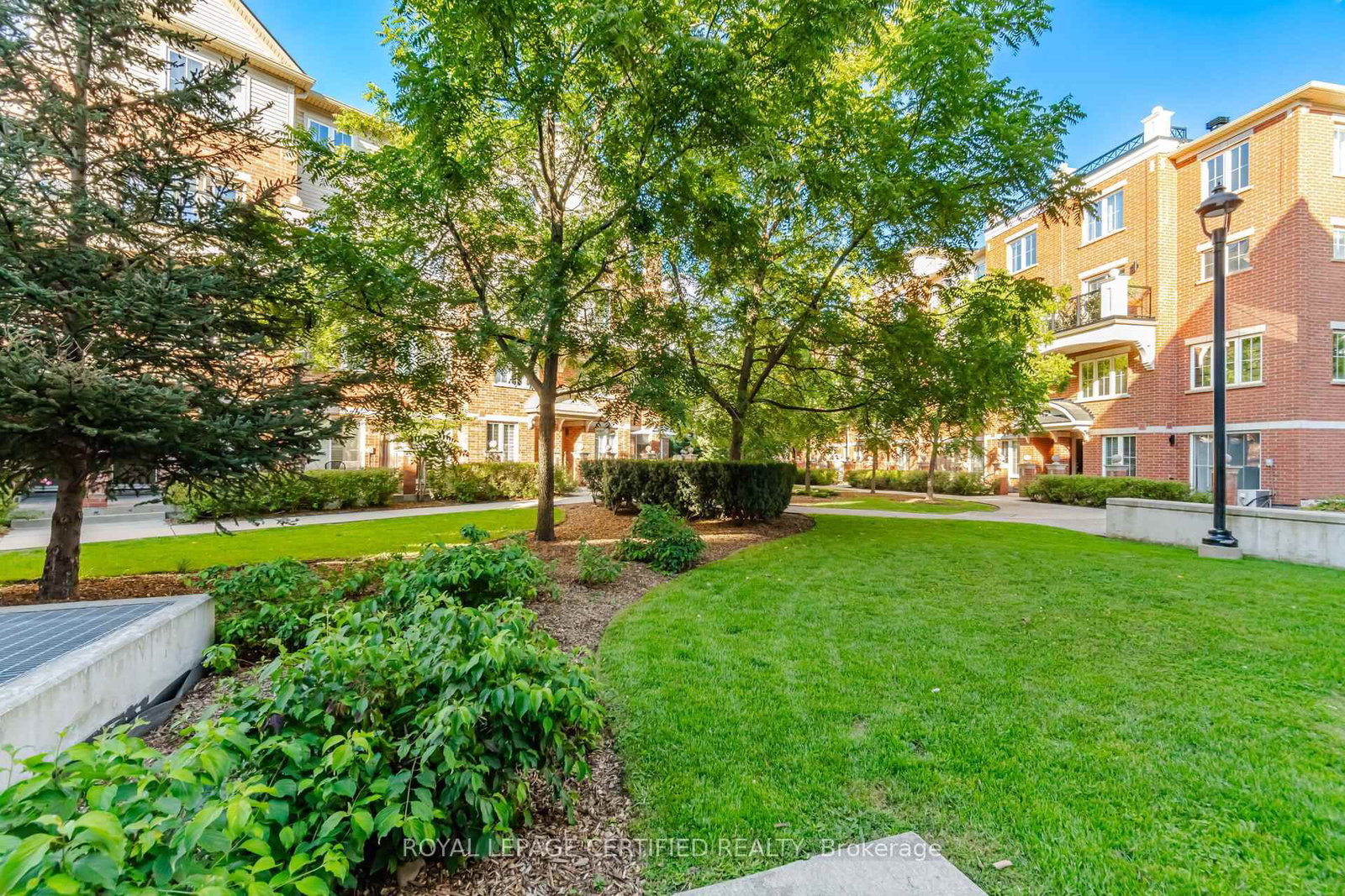 2551 Sixth Line • #25 • Oakville, ON photo 32