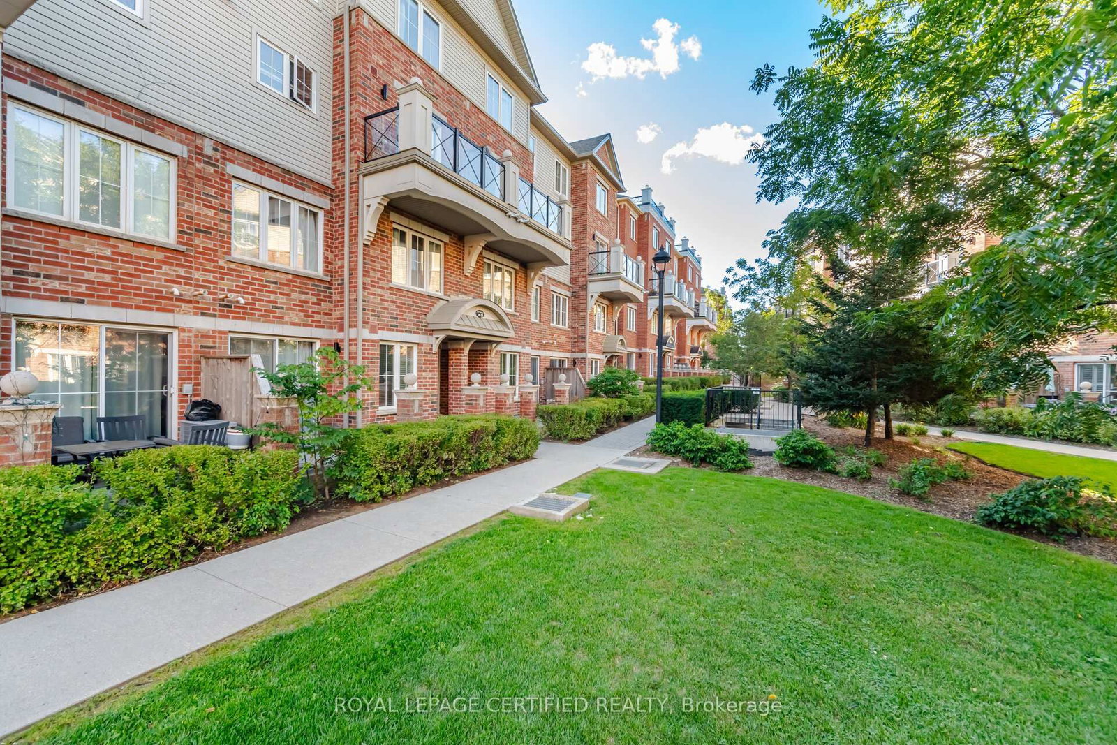 2551 Sixth Line • #25 • Oakville, ON photo 33