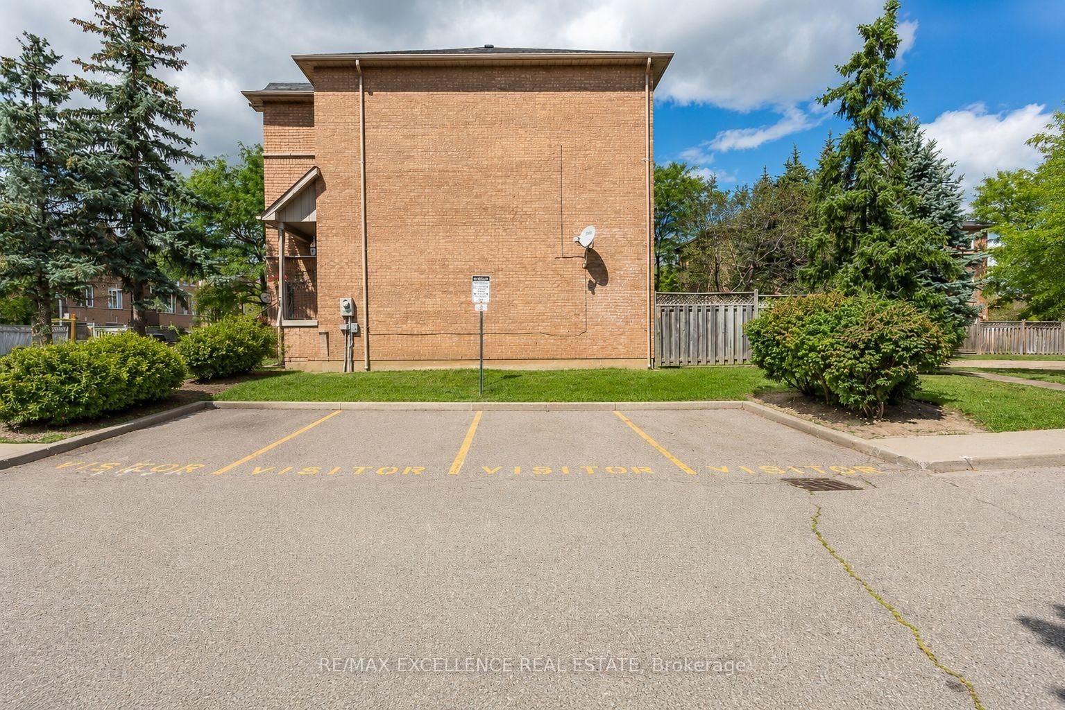 65 Brickyard Way • #82 • Brampton, ON photo 37