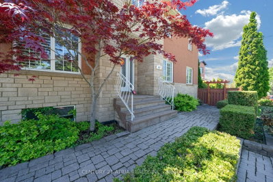 543 Queens Drive • Toronto, ON photo 5