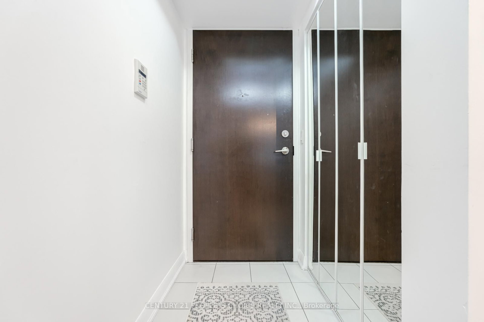 215 Sherway Gardens Road • #2005 • Toronto, ON photo 3