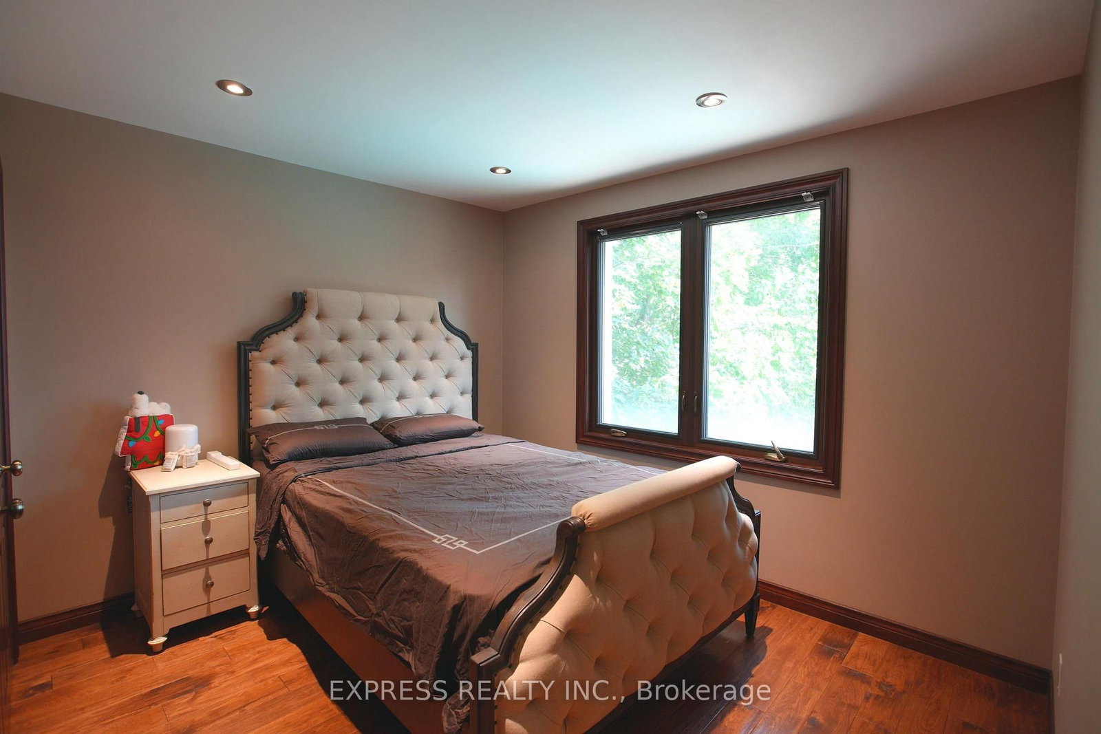 506 Falgarwood Drive • Oakville, ON photo 35