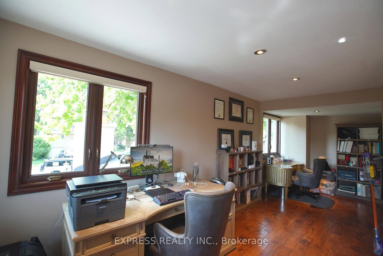 506 Falgarwood Drive • Oakville, ON photo 39