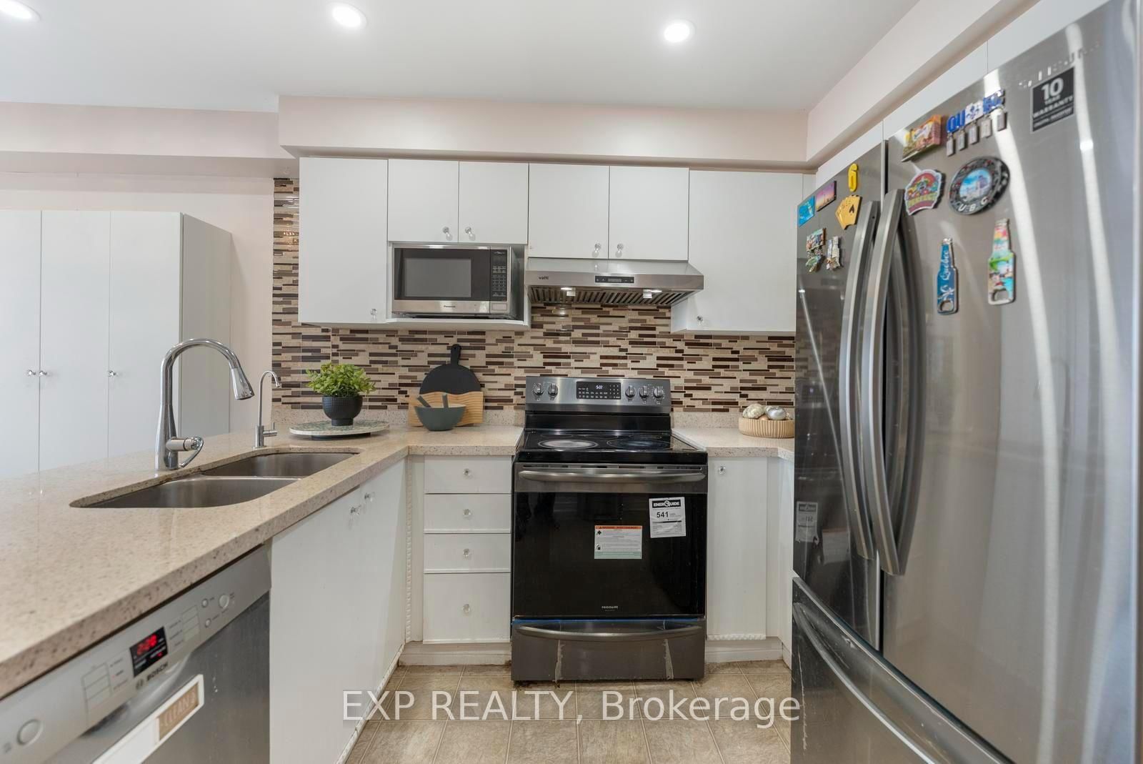 123 Brickyard Way • Brampton, ON photo 10