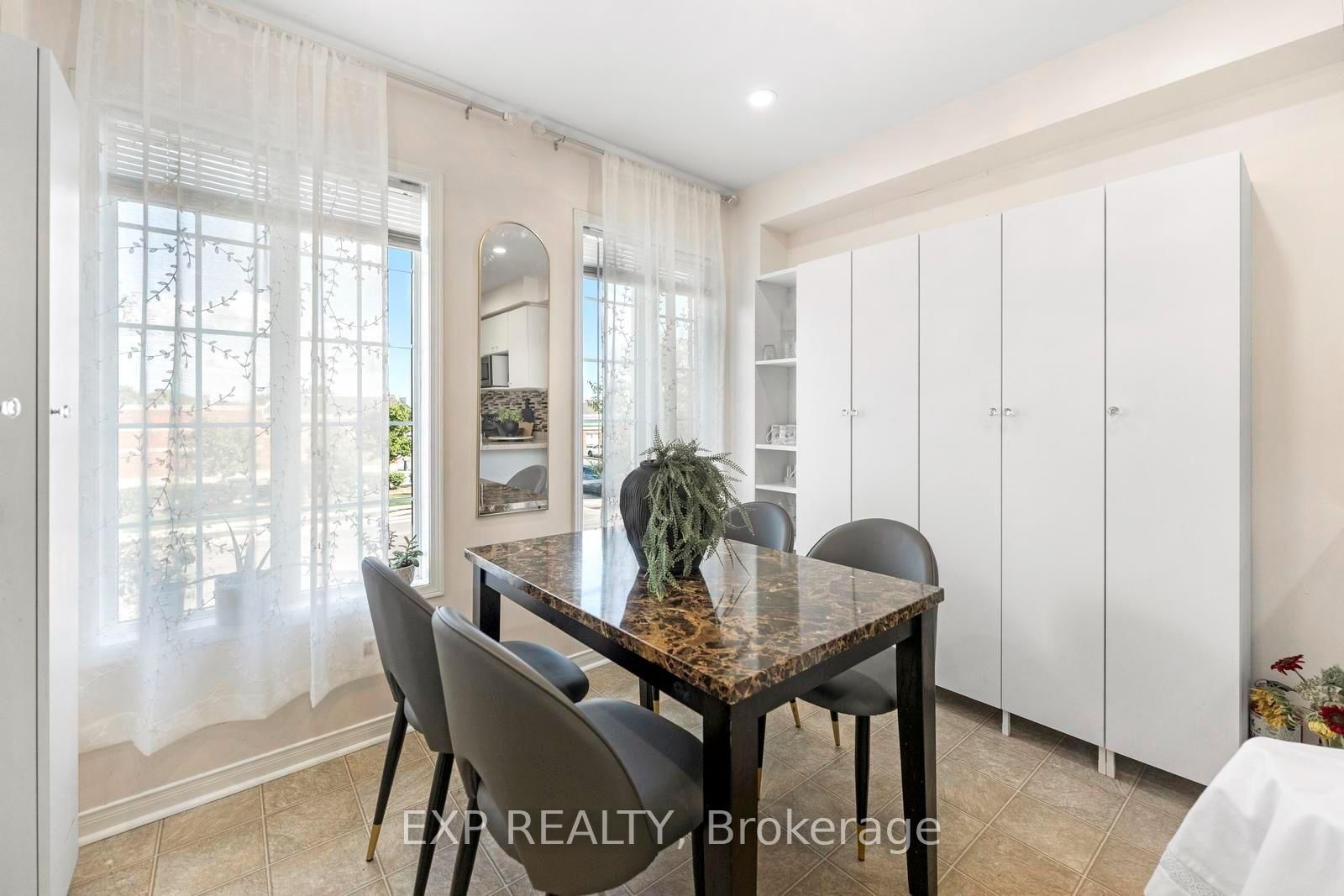 123 Brickyard Way • Brampton, ON photo 11
