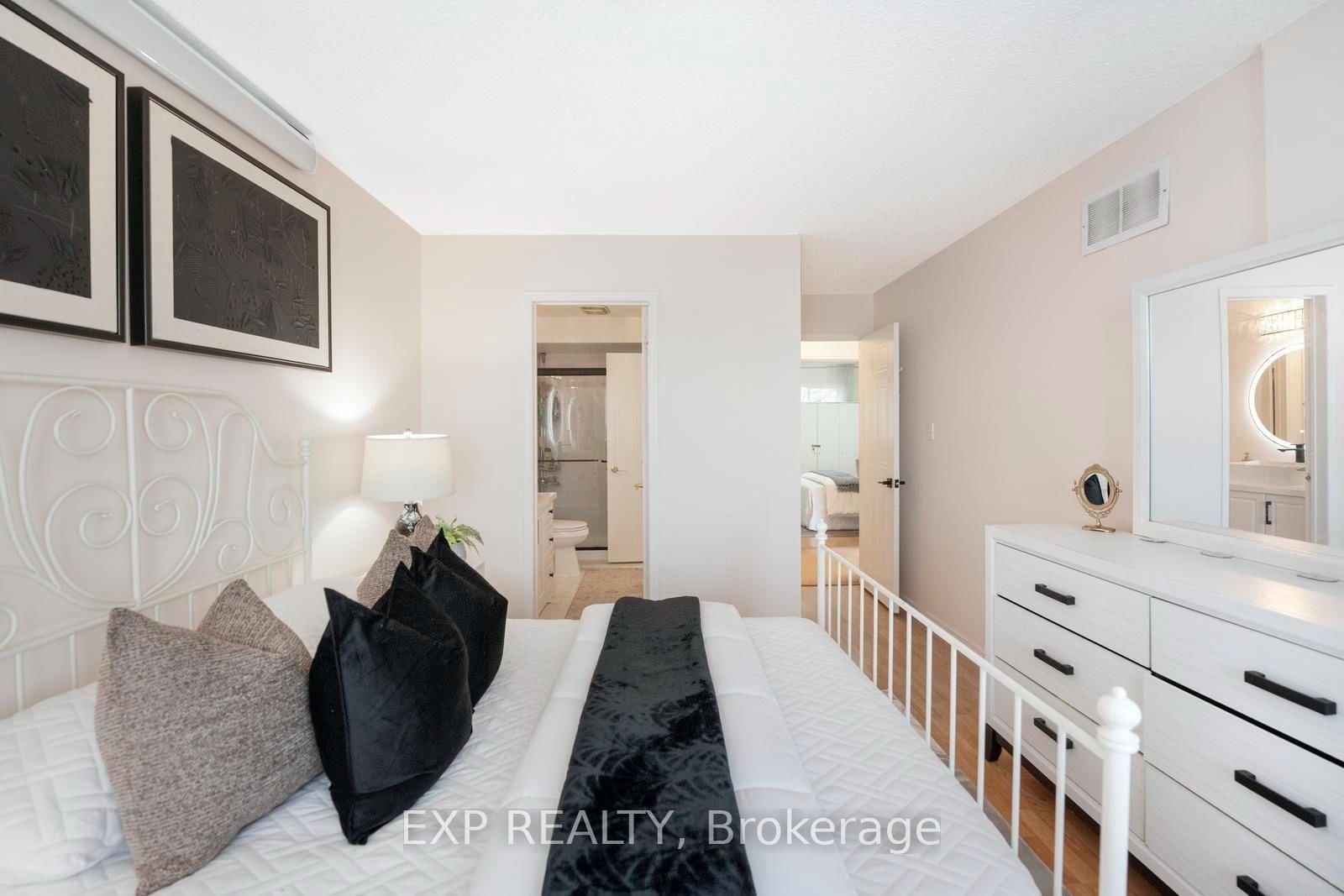 123 Brickyard Way • Brampton, ON photo 21