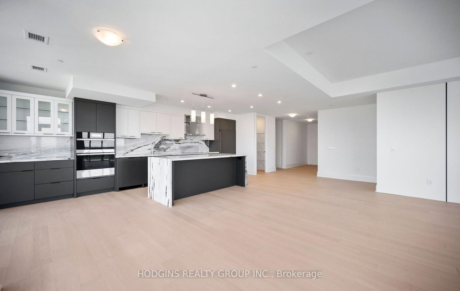 1035 Southdown Road • #UPH 2008 • Mississauga, ON photo 15
