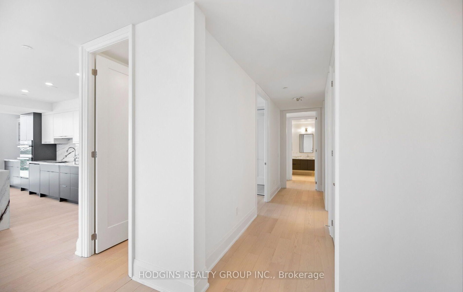 1035 Southdown Road • #UPH 2008 • Mississauga, ON photo 18
