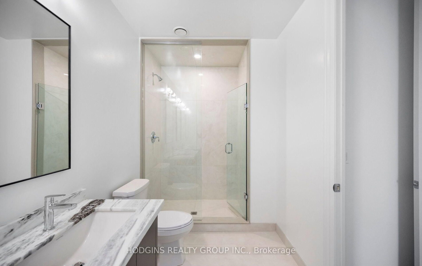 1035 Southdown Road • #UPH 2008 • Mississauga, ON photo 22