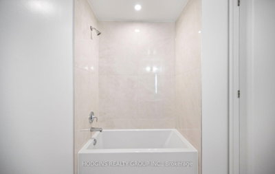 1035 Southdown Mississauga,ON L5J 0A2 — Photo 25