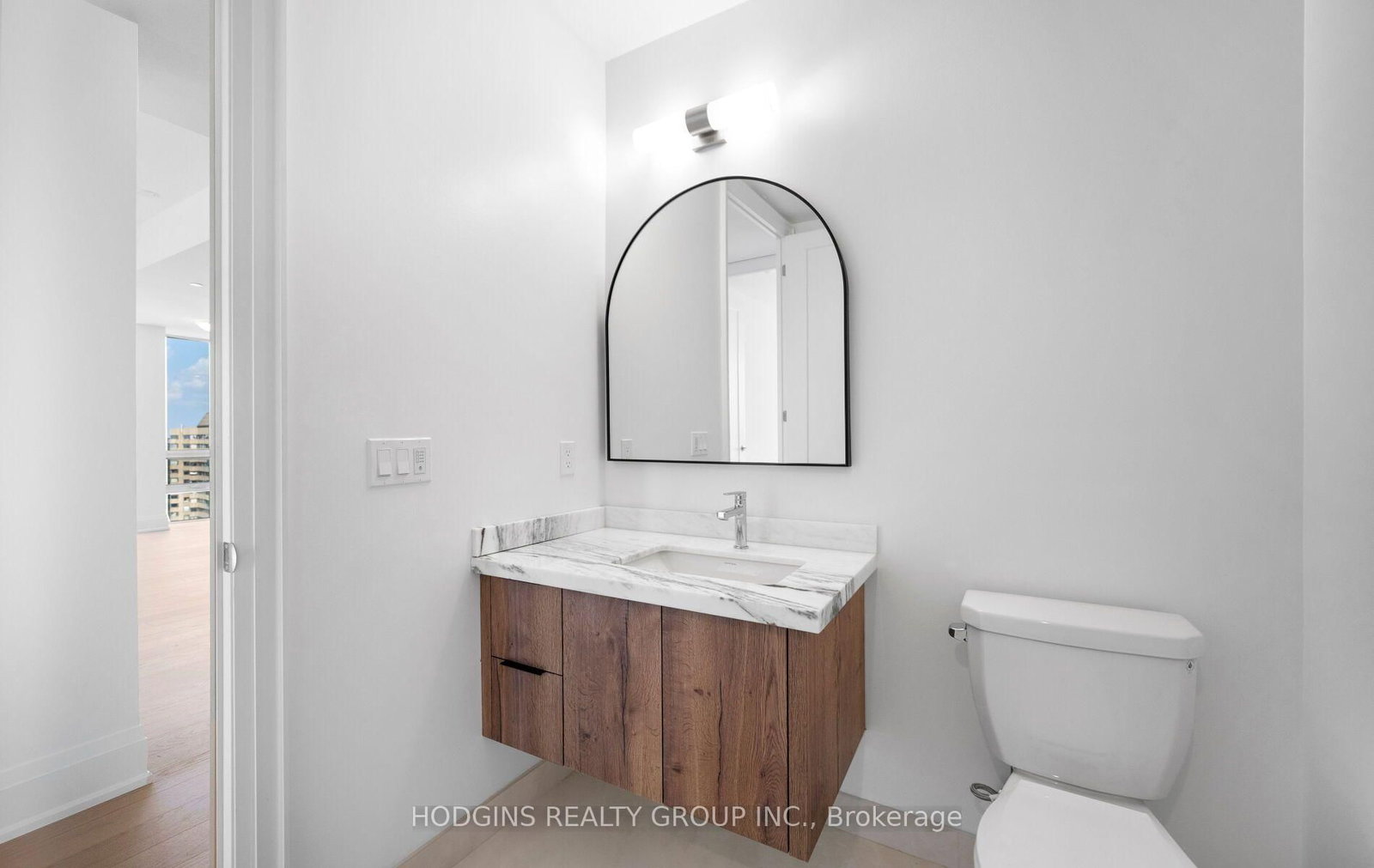 1035 Southdown Road • #UPH 2008 • Mississauga, ON photo 27