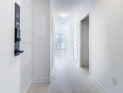 3900 Confederation Parkway • #2212 • Mississauga, ON photo 2