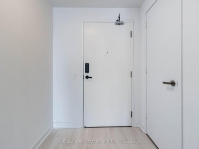 3900 Confederation Parkway • #2212 • Mississauga, ON photo 3