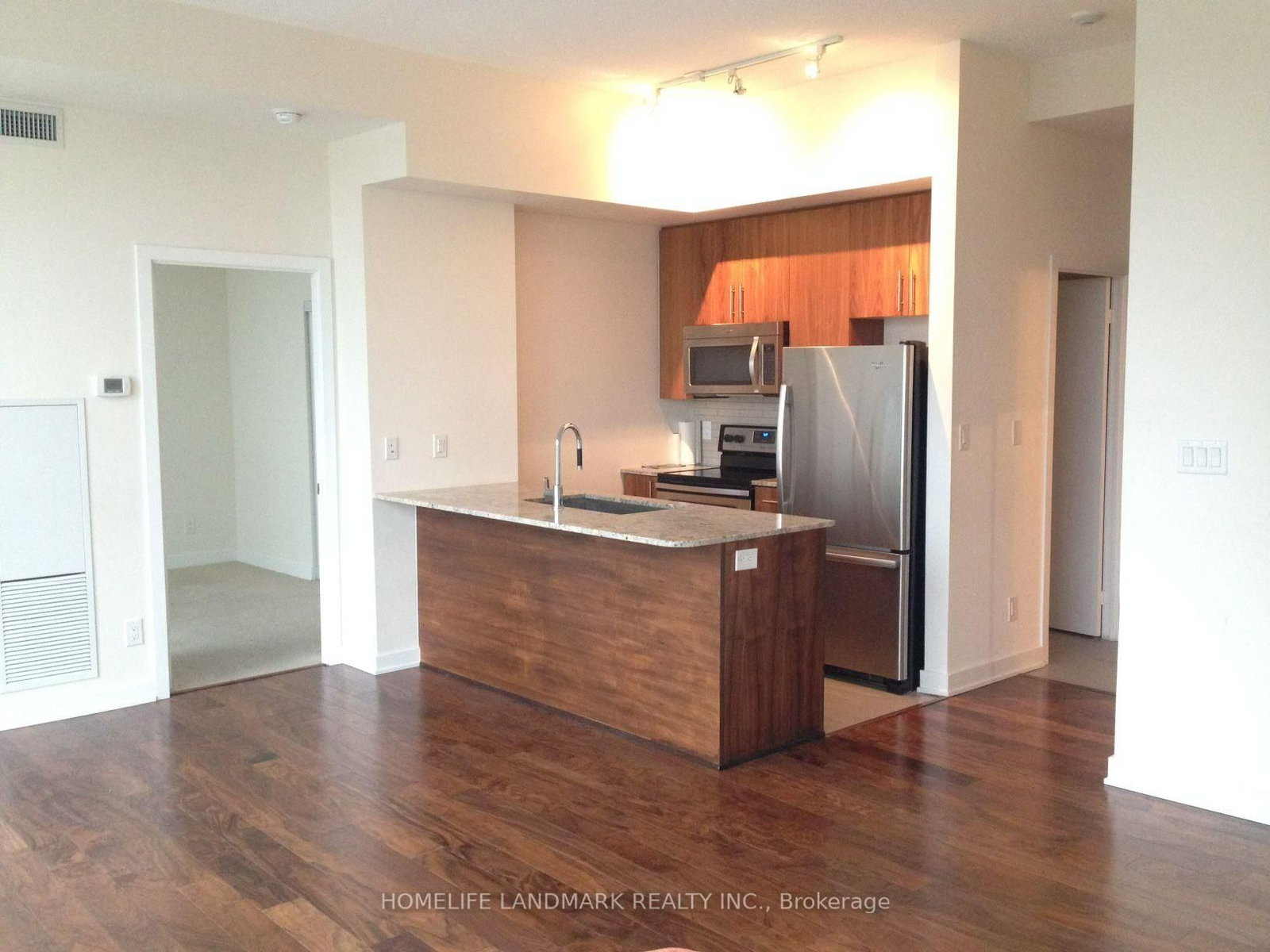 4099 Brickstone Mews • #507 • Mississauga, ON photo 5