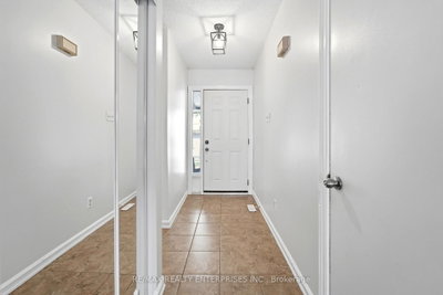 2200 Glenwood School Drive • #35 • Burlington, ON photo 2
