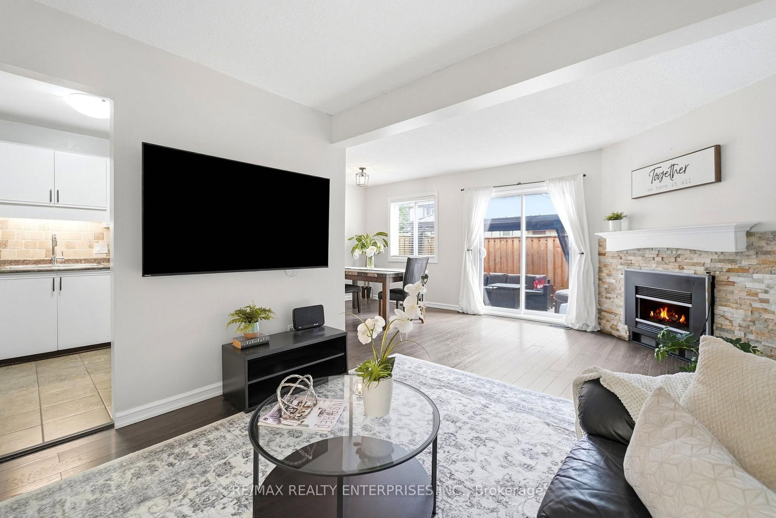 2200 Glenwood School Drive • #35 • Burlington, ON photo 3