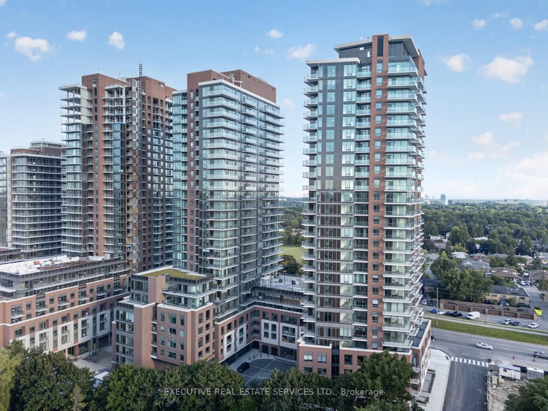 824 - 4000 Eglinton Avenue W