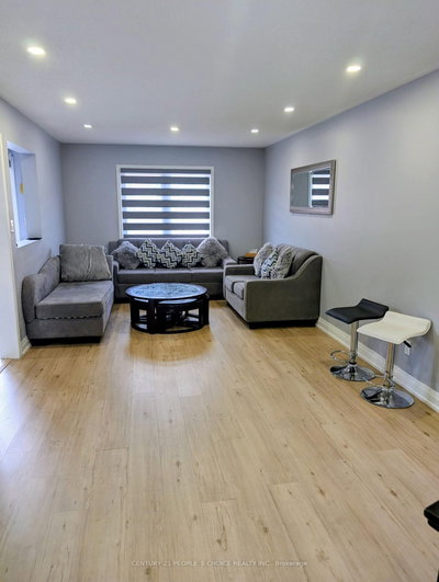 7 Amazon Court • Brampton, ON photo 2