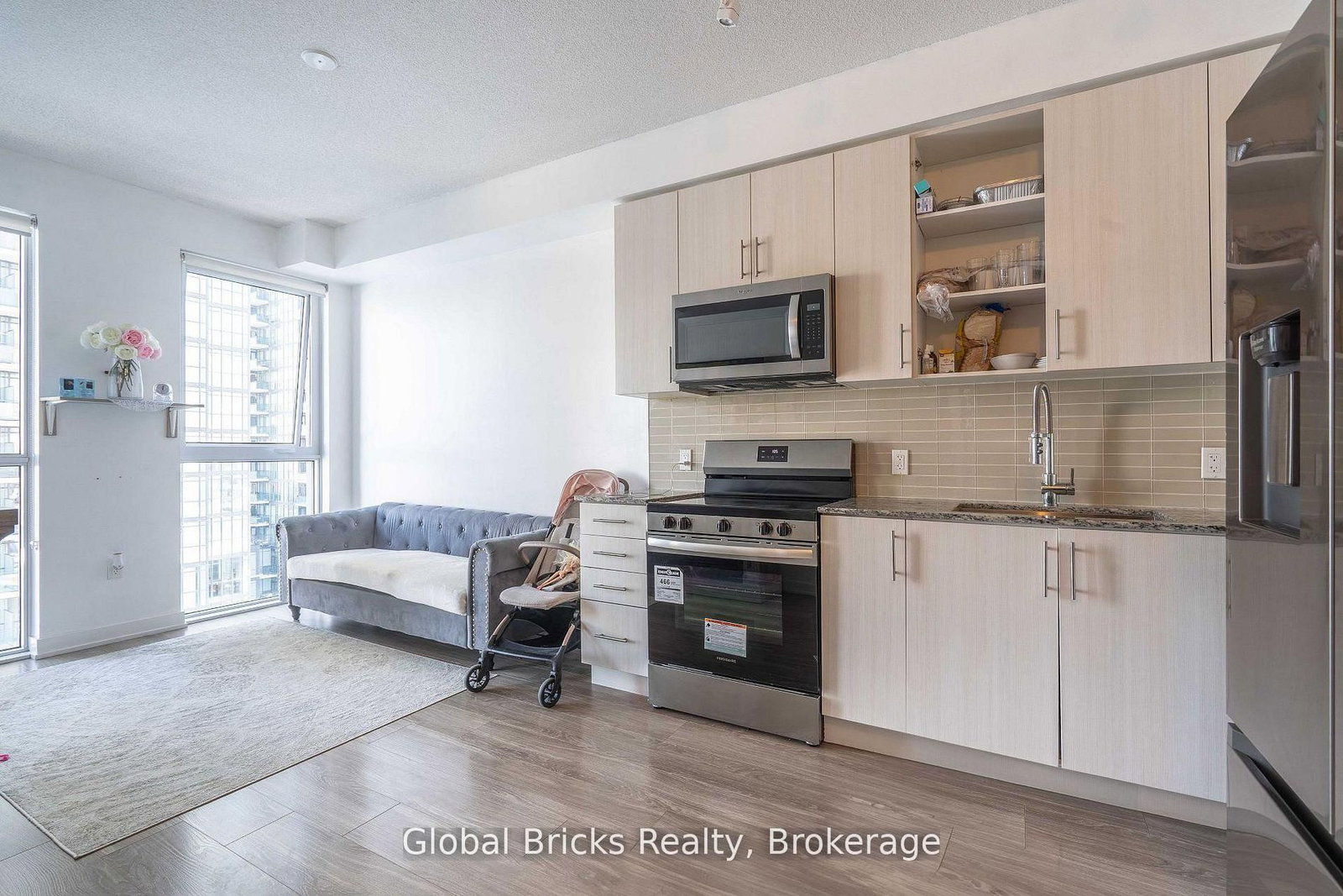 4085 Parkside Village Drive • #1405 • Mississauga, ON photo 12