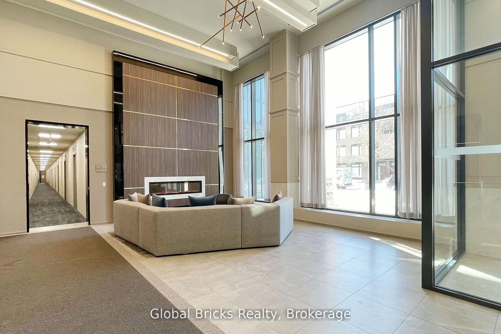 4085 Parkside Village Drive • #1405 • Mississauga, ON photo 3