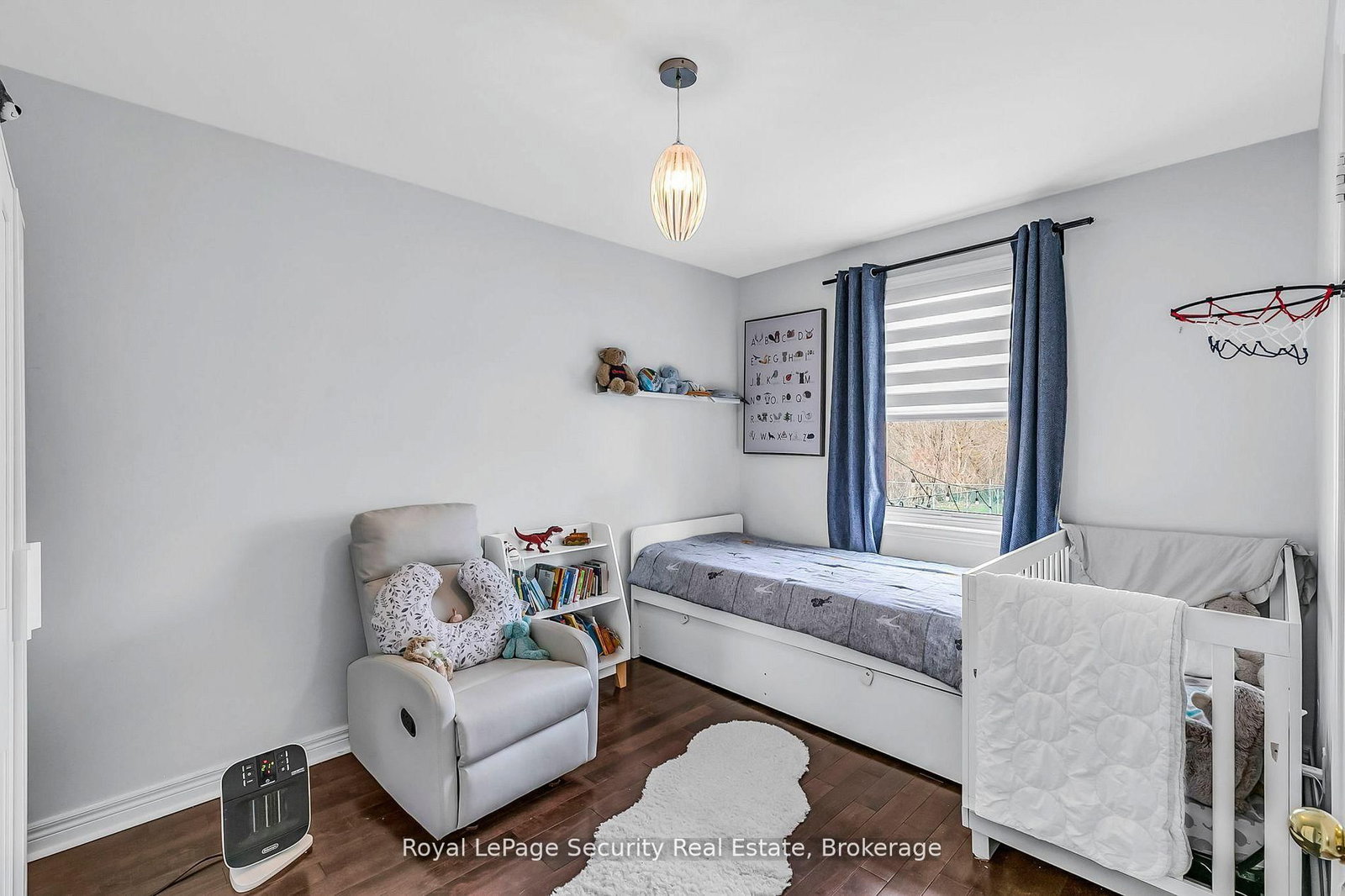 251 Thistle Down Boulevard • Toronto, ON photo 18
