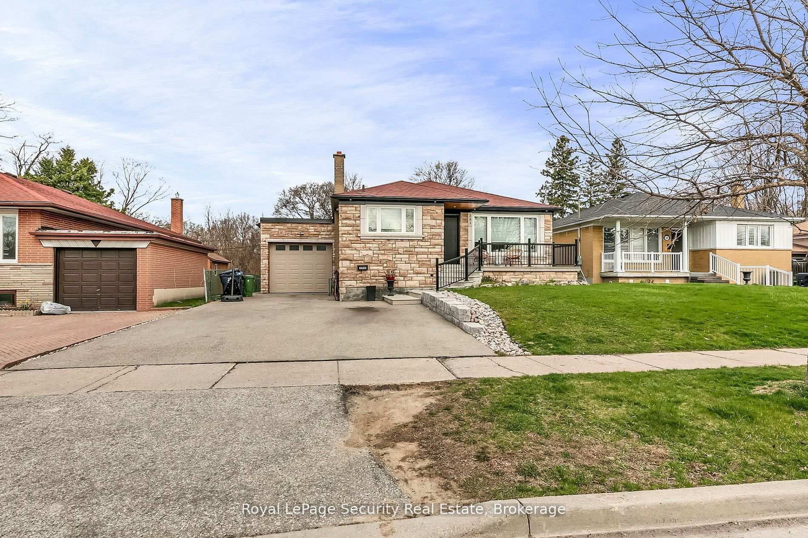 251 Thistle Down Boulevard • Toronto, ON photo 2