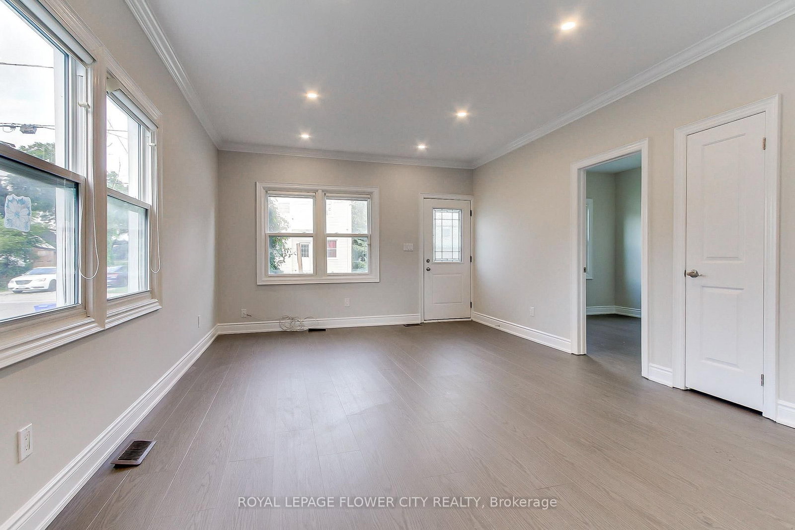 Main Floor - 24 John Street, Halton Hills 5