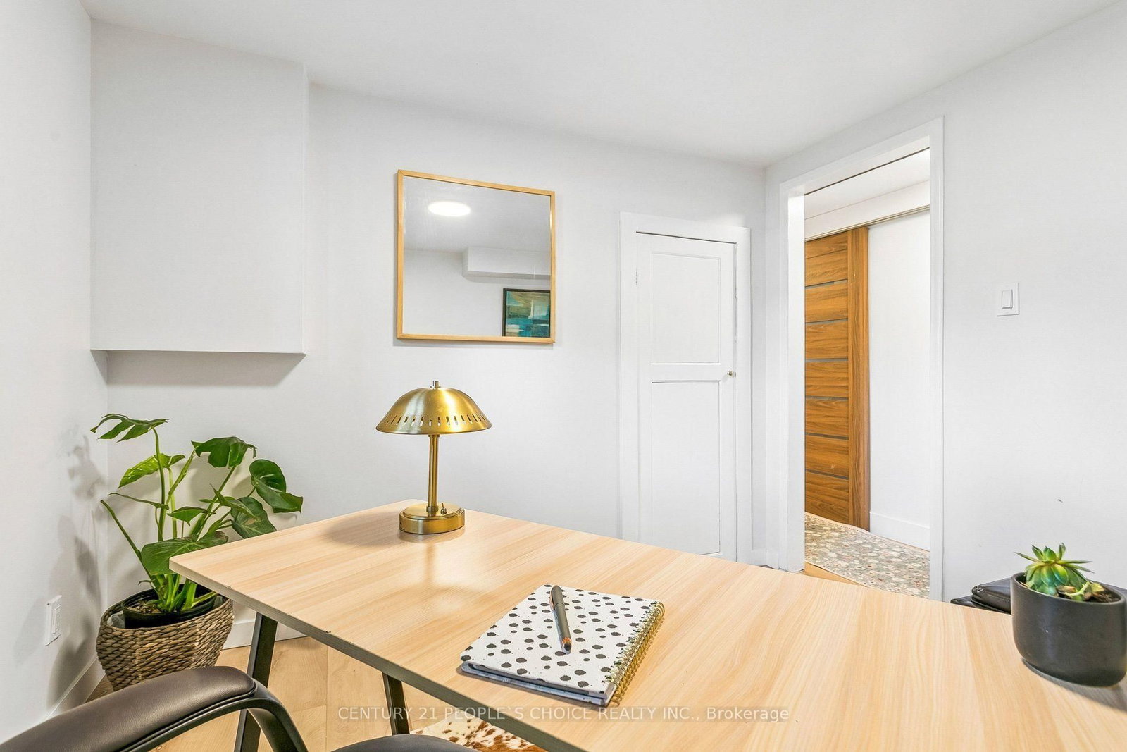 2505 Yarmouth Crescent • Oakville, ON photo 43