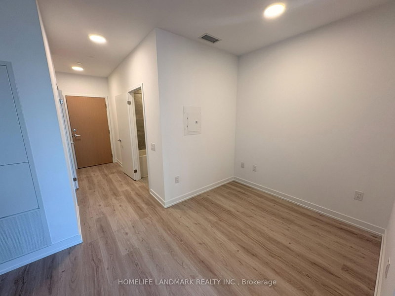 505 - 395 Square One Drive