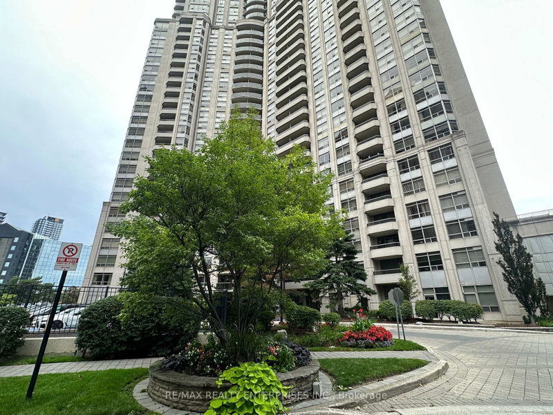711 - 35 Kingsbridge Garden Circle W