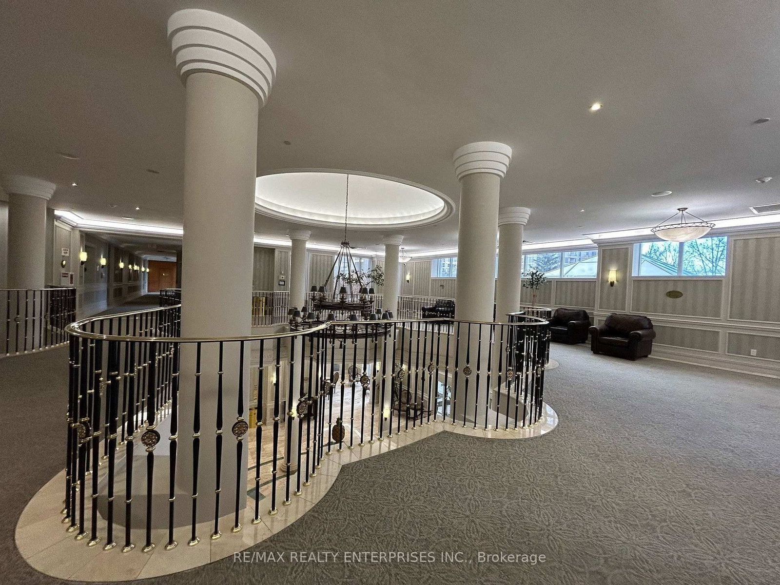 711-35 Kingsbridge Garden Circ, Mississauga, view 37