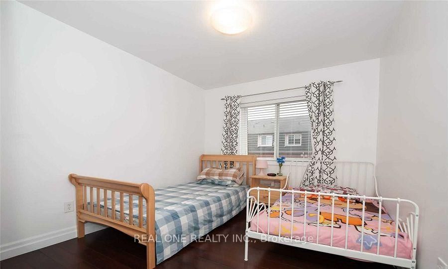 2307 Saddlecreek Crescent • Oakville, ON photo 14