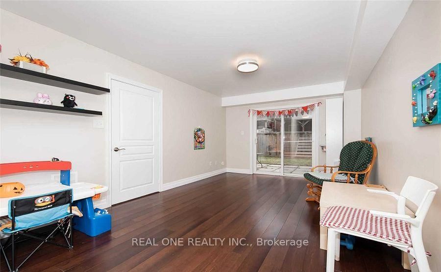 2307 Saddlecreek Crescent • Oakville, ON photo 18