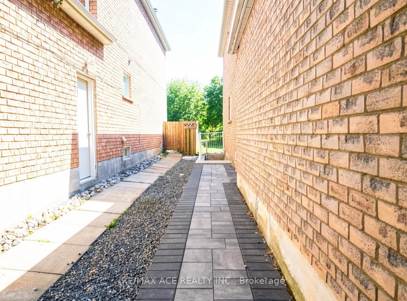 250 Murray Street • Brampton, ON photo 24