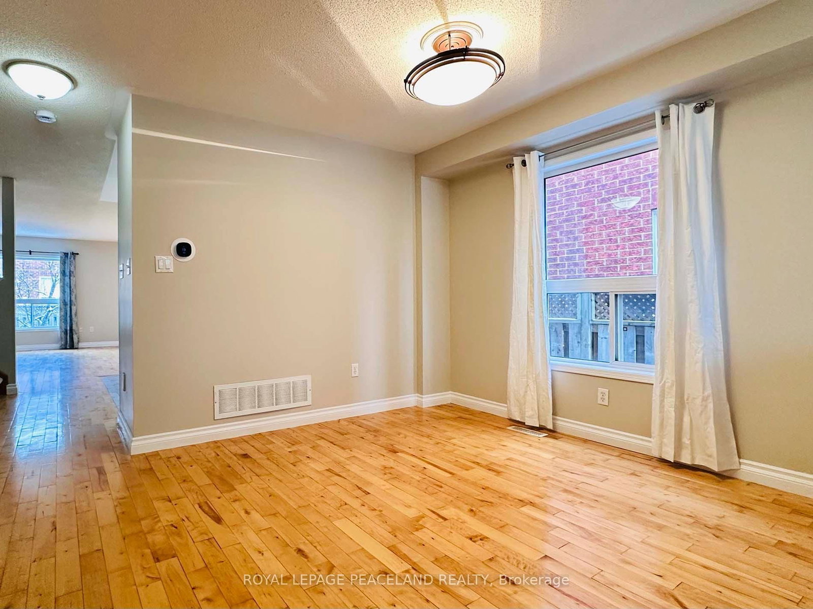 3851 Foxborough Tr, Mississauga, view 4