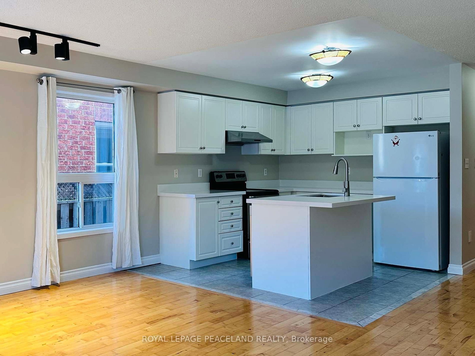 3851 Foxborough Tr, Mississauga, view 7