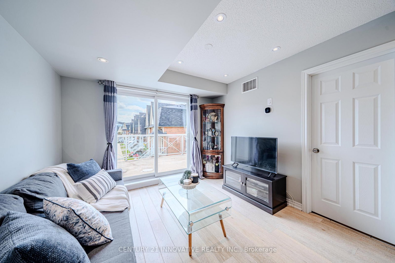 1380 COSTIGAN Road • #15 • Milton, ON photo 9