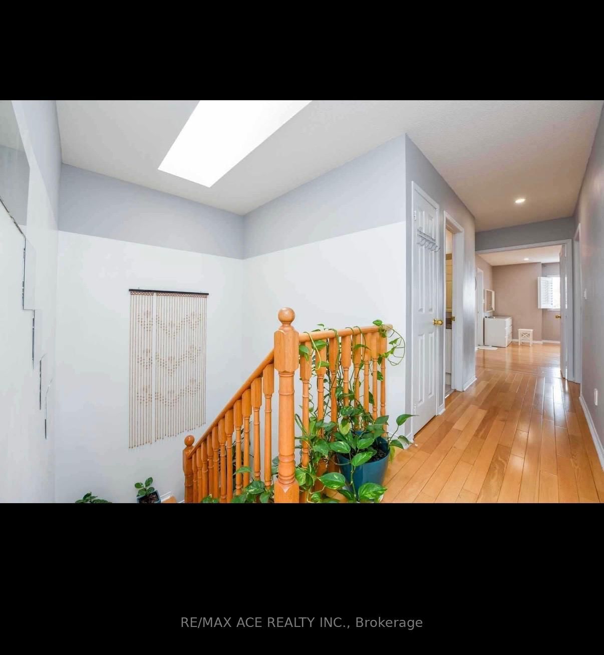 Main-1079 Bluehorn Blvd, Mississauga, view 11