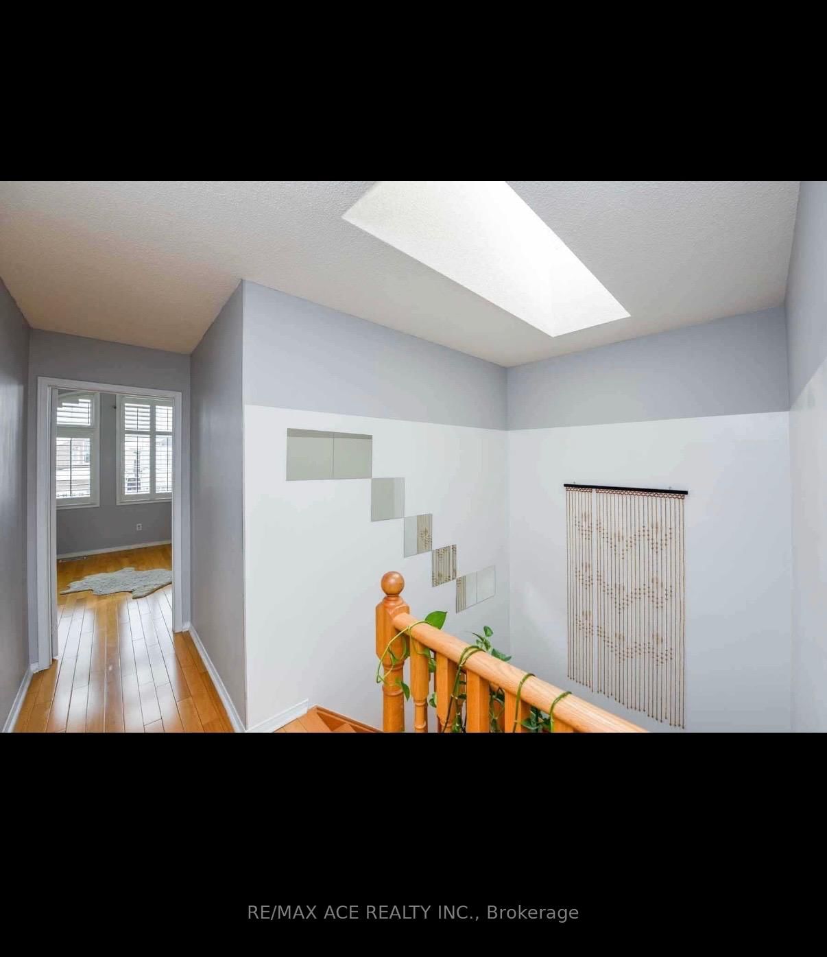 Main-1079 Bluehorn Blvd, Mississauga, view 12