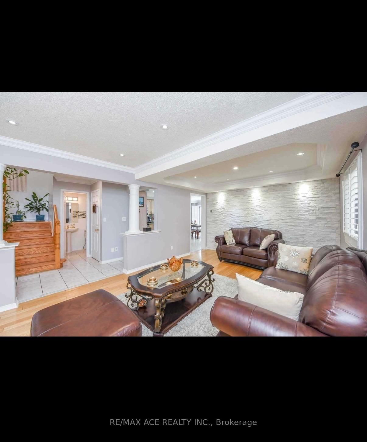 Main-1079 Bluehorn Blvd, Mississauga, view 23