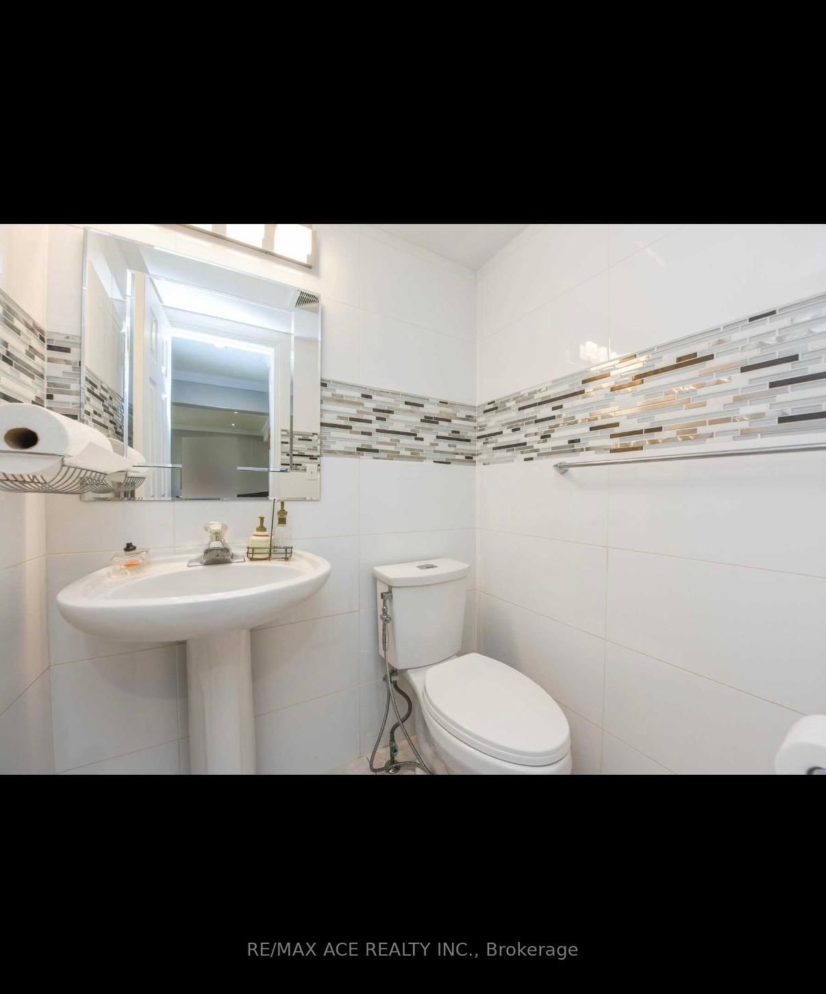 Main-1079 Bluehorn Blvd, Mississauga, view 8