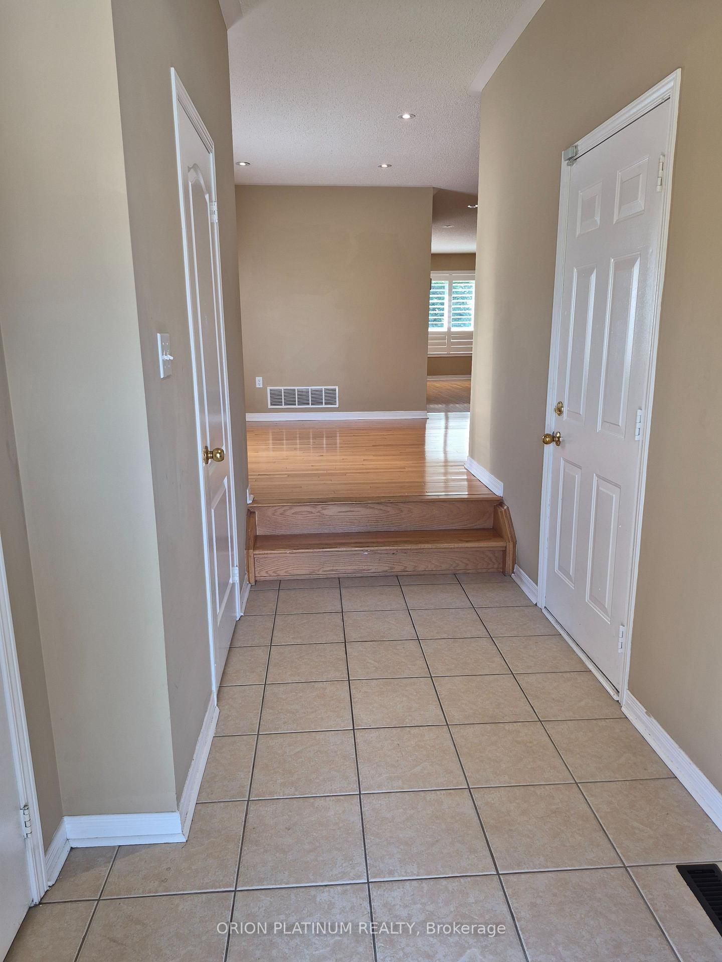 5165 Preservation Circ, Mississauga, view 2