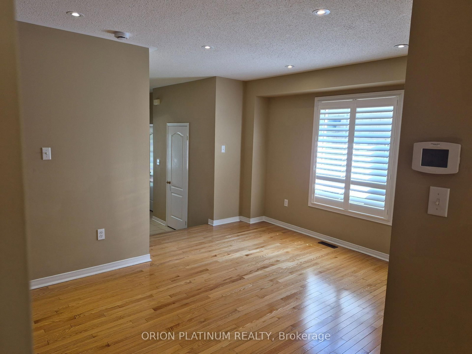 5165 Preservation Circ, Mississauga, view 3
